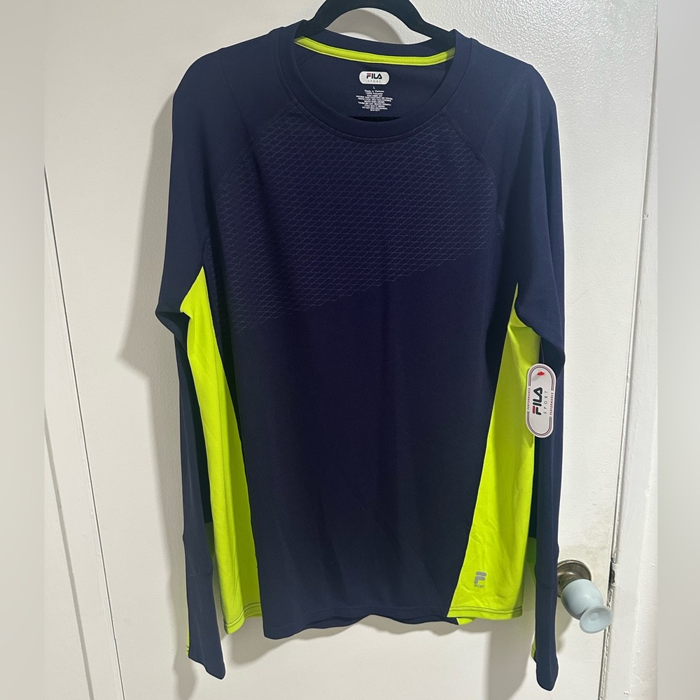 New with Tags Fila Performance Long Sleeve Shirt (Size Large)
